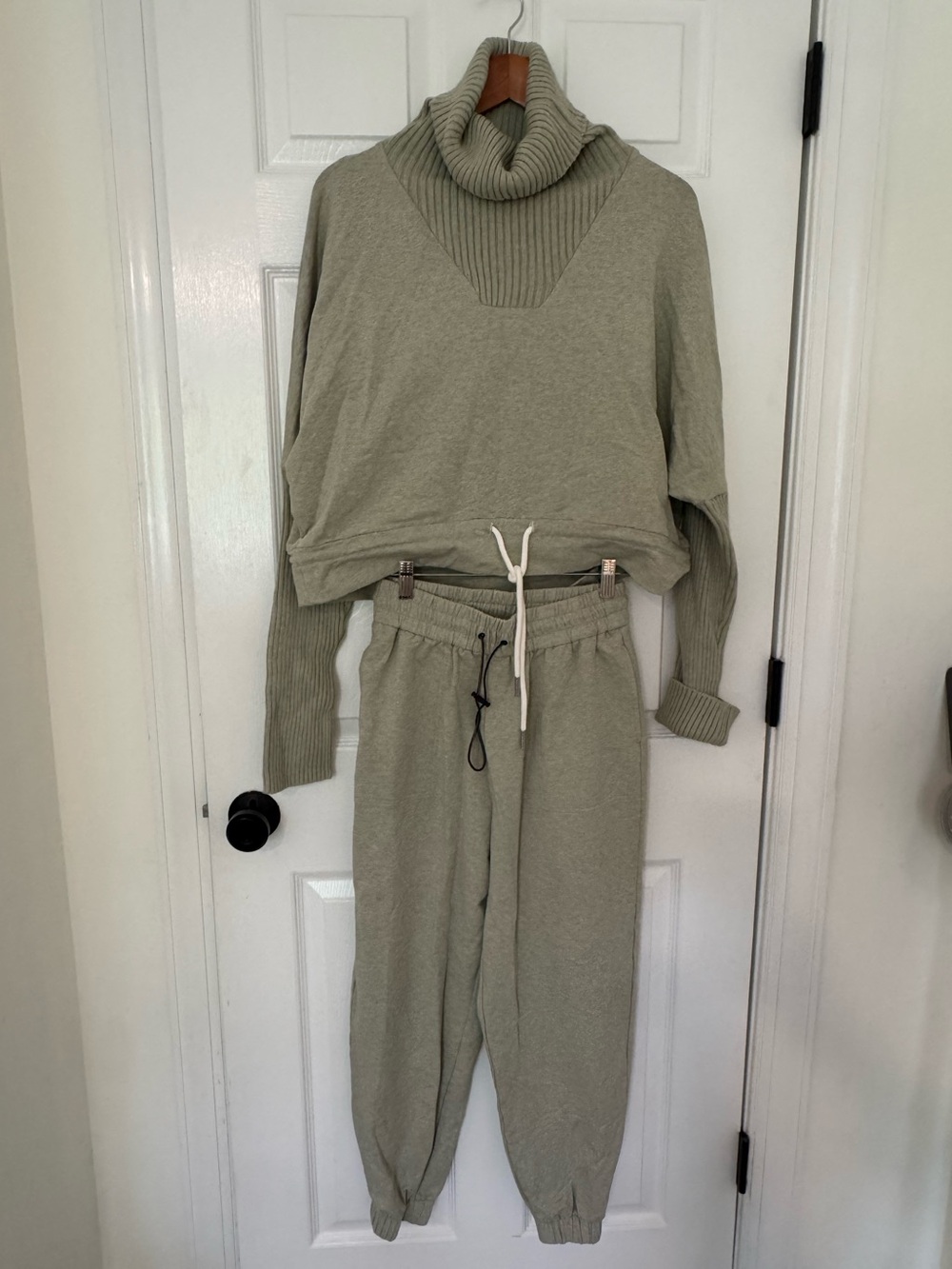 Varley Sweater and Jogger Set in Sage Green